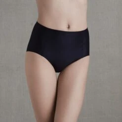 Simone Perele Simone Pérèle Invisi’Bulle Gainette